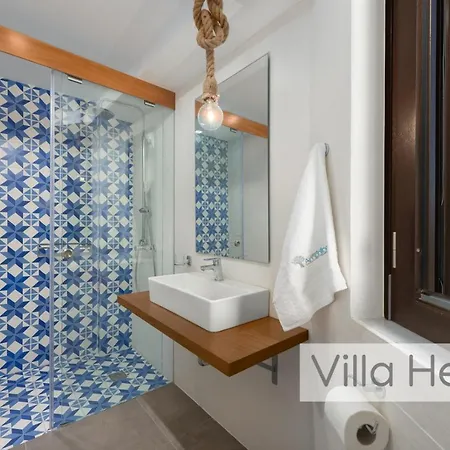 别墅 Amphitheater And *