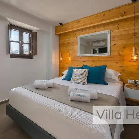 Amphitheater And Βίλα *