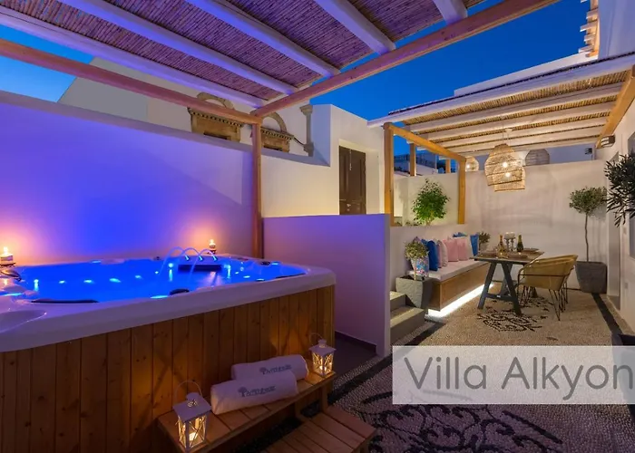 Villa Amphitheater And *