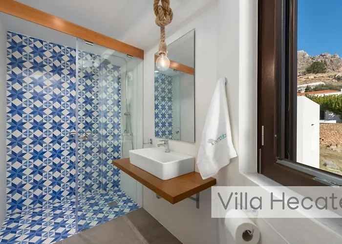 Villa Amphitheater And *